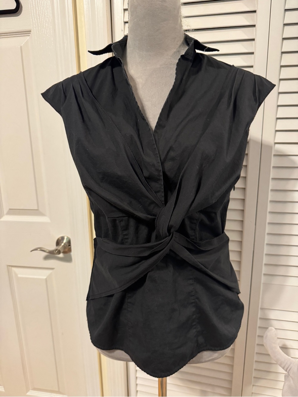 Moda International Twist Front Blouse size MED